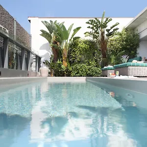 מלון Ofelias 4sup By Bondia Group