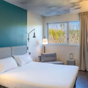 Ibis Barcelona Aeropuerto מלון